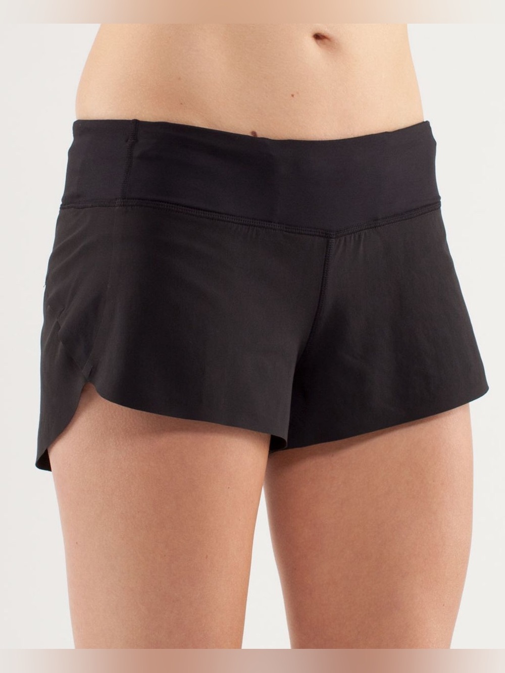 Lululemon Run: Black Speed Short Naked Seam Womens Sz. 8